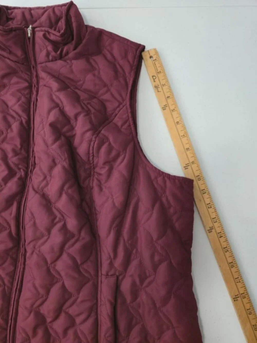 NWT CJ Banks Quilted Maroon Lightweight Puffer Vest 2X